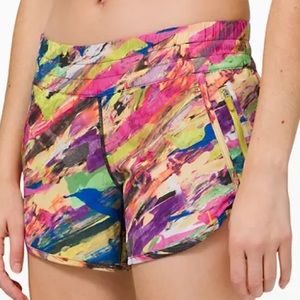 NWT: Lululemon Tracker LR Short 4”